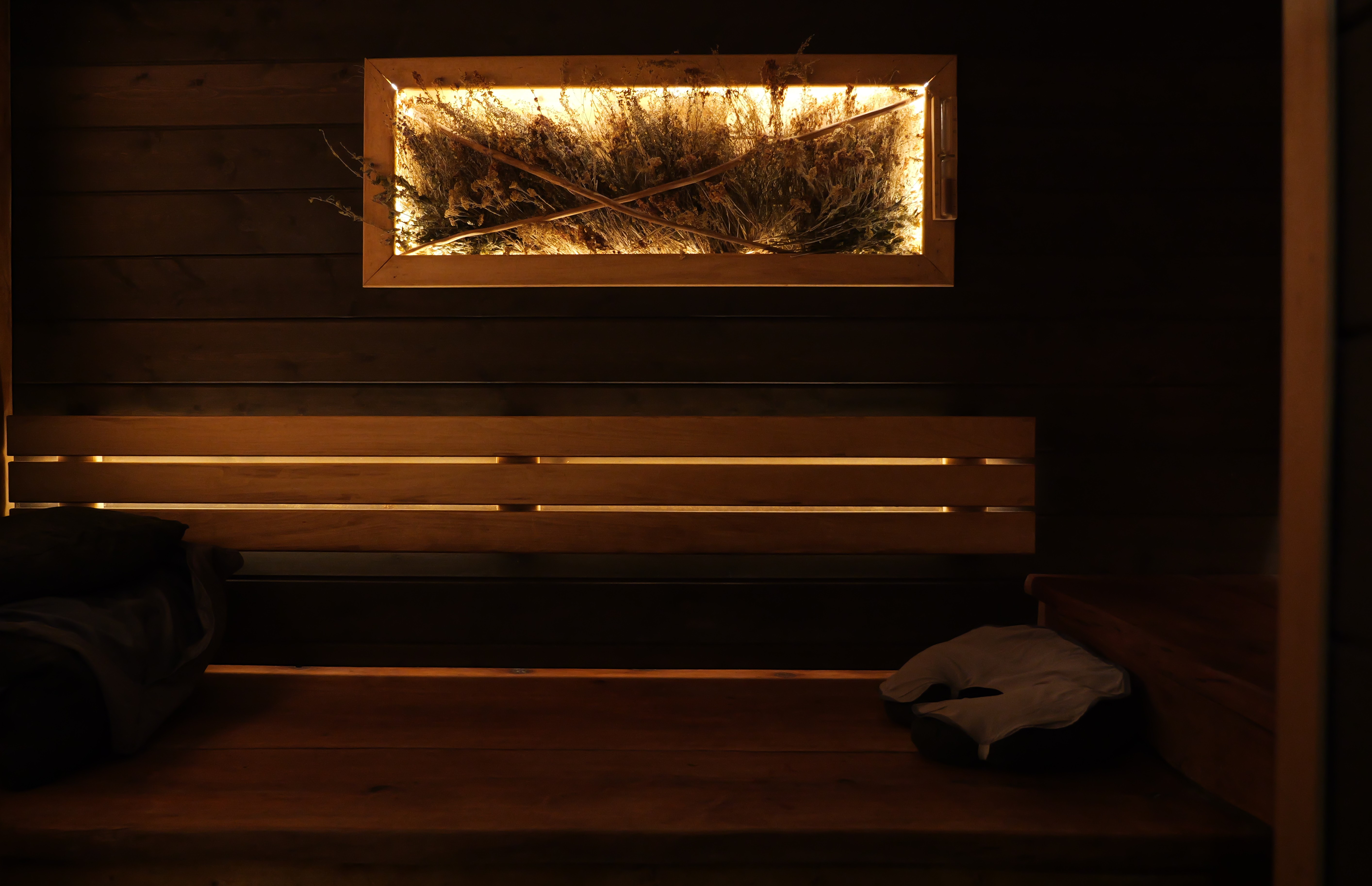 Сравнение бани и сауны: Основные различия и преимущества каждого типа парного помещения