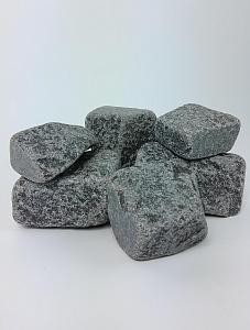 Камень Габбро-Диабаз обвалованный 20кг Карелия(50-90)