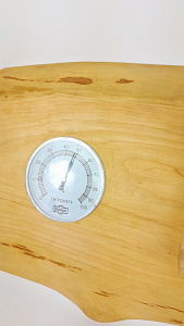 Термометр банный резной